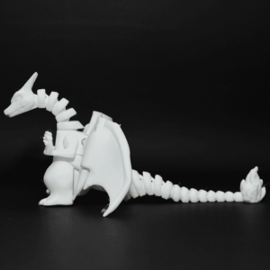 Figurină 3D Charizard articulată, cu aripi, coadă și picioare mobile. Fabricată din material eco-friendly, ideală pentru colecționari, fanii Pokémon și activități creative