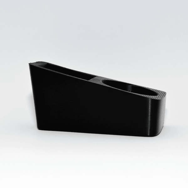 Suport 3D pentru pahare și obiecte mici, compatibil BMW E90/E91, montabil în fața cotierei fără eliminarea scrumierei. Design funcțional, fabricat din material eco-friendly.