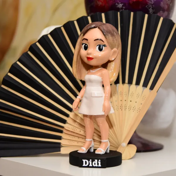 figurina personalizata, pictata manual